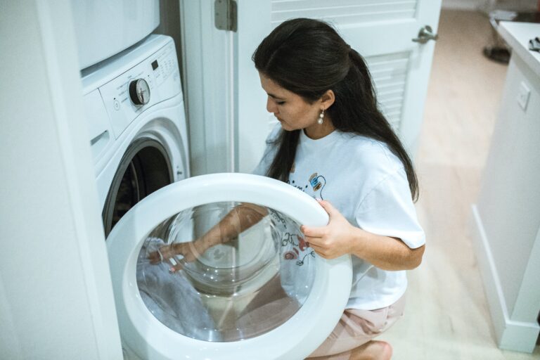 how-to-do-laundry-while-traveling-in-Europe